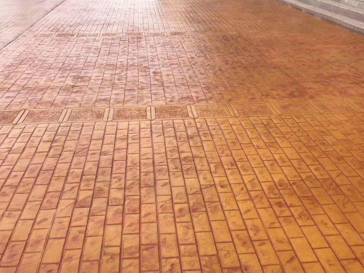 艺术压模地坪 - 杭州压花地坪施工案例：谋成地坪公园步道，仿石纹理压模混凝土防滑耐磨