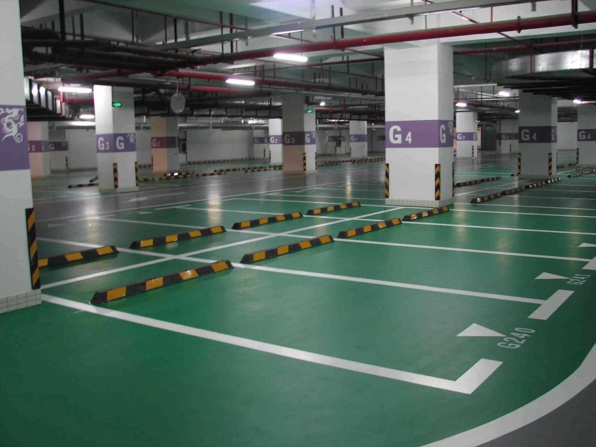 环氧地坪漆 - 杭州环氧地坪漆施工案例：谋成地坪商场地面，耐磨耐压、洁净防尘。浙江专业环氧地坪漆