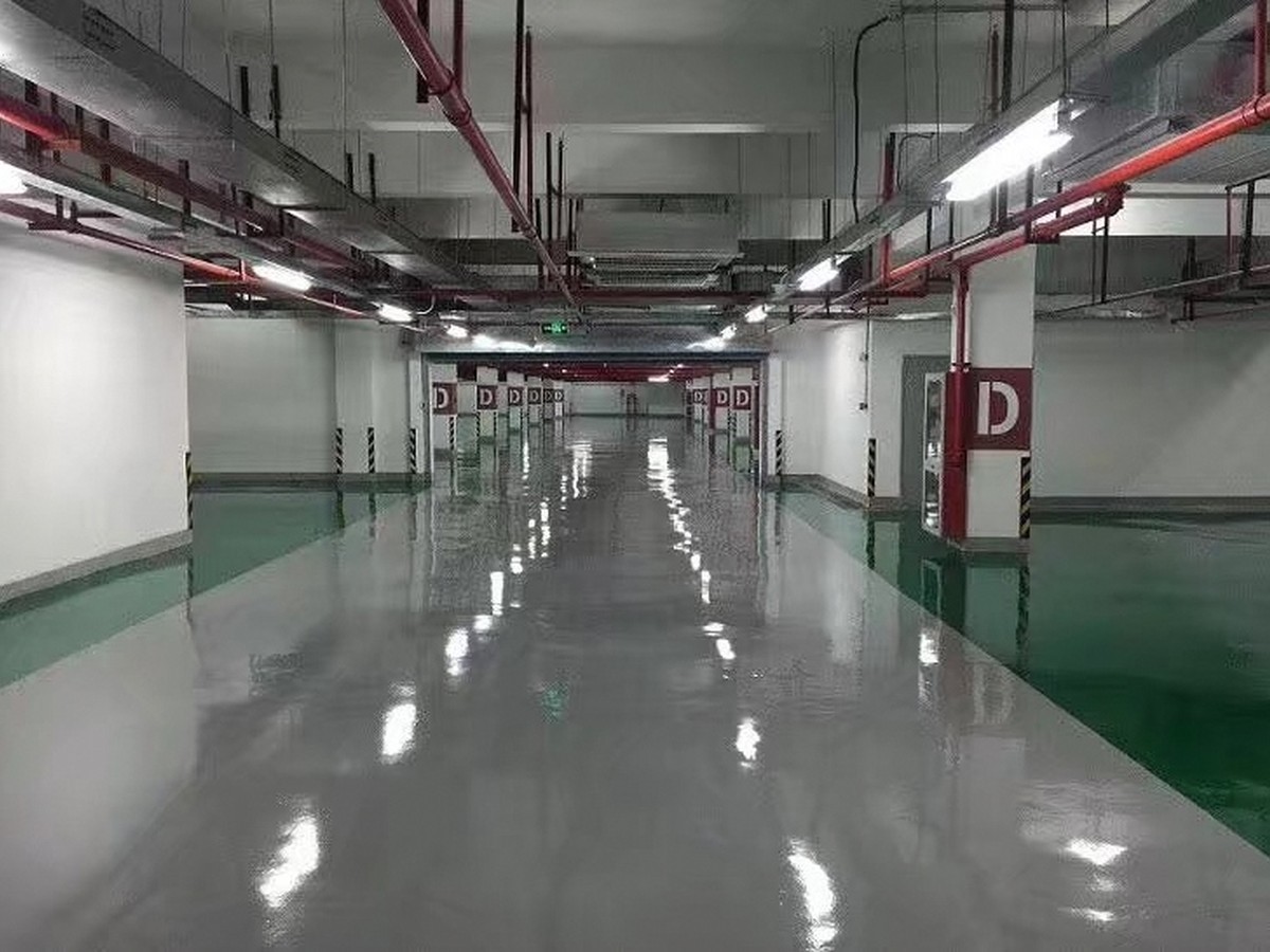环氧地坪漆 - 南京环氧地坪漆施工案例：谋成地坪商场地面，环氧树脂地坪漆。江苏专业环氧地坪漆厂家