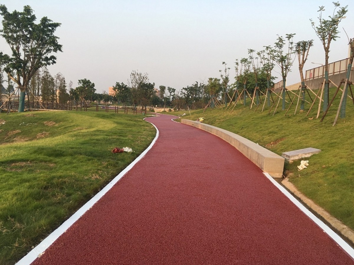 透水混凝土 - 南京透水混凝土施工案例：谋成地坪公园步道，海绵城市指定工艺。江苏专业透水混凝土厂