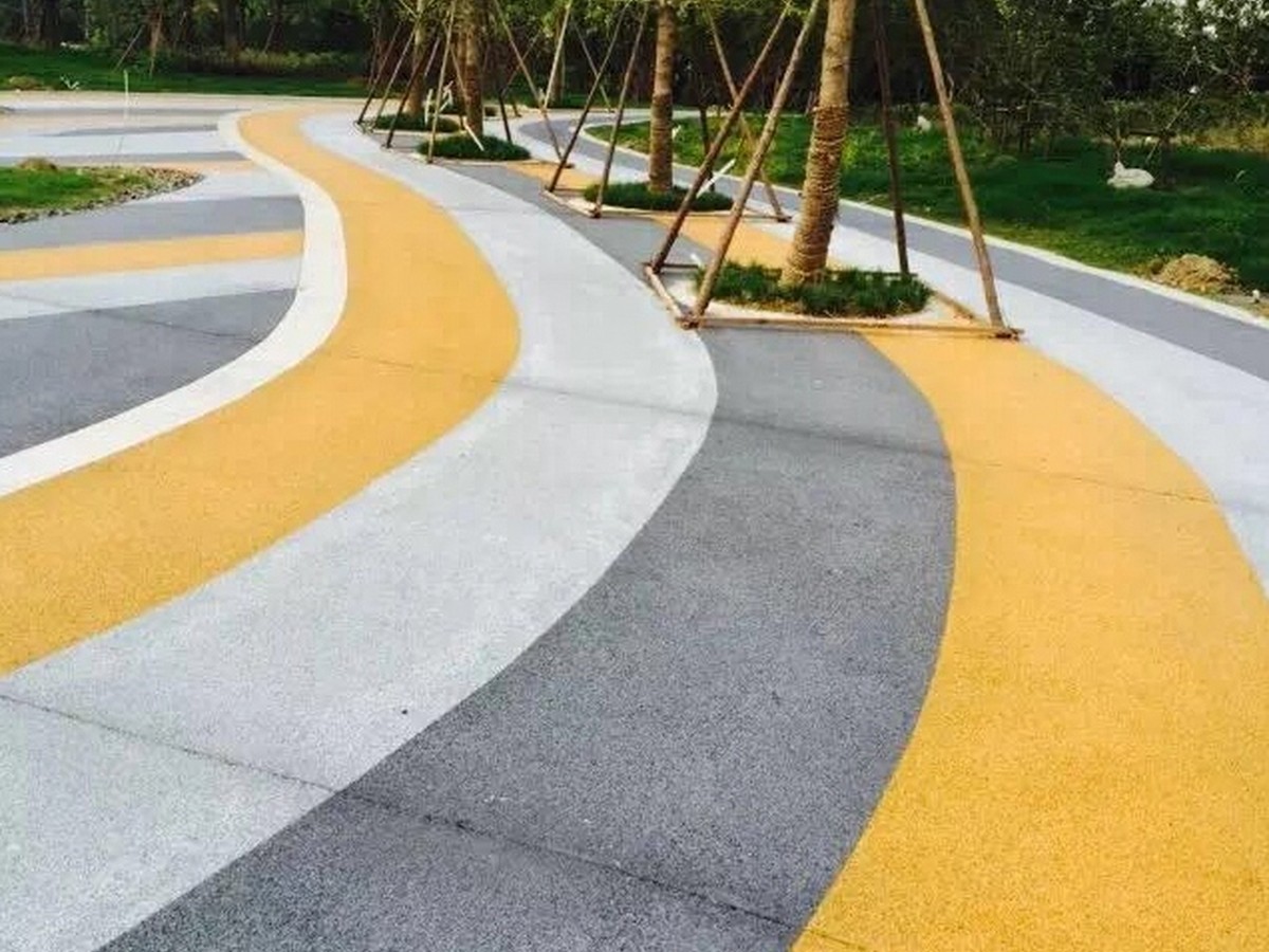 透水混凝土 - 苏州透水混凝土施工案例：谋成地坪小区道路，透水率≥2mm/s。江苏专业透水混凝土