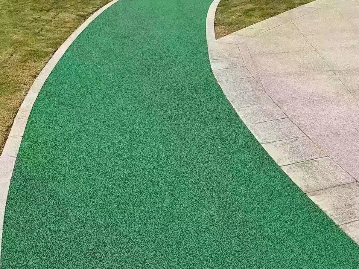 透水混凝土 - 武汉透水混凝土施工案例：谋成地坪小区道路，热岛效应降低30%。湖北专业透水混凝土