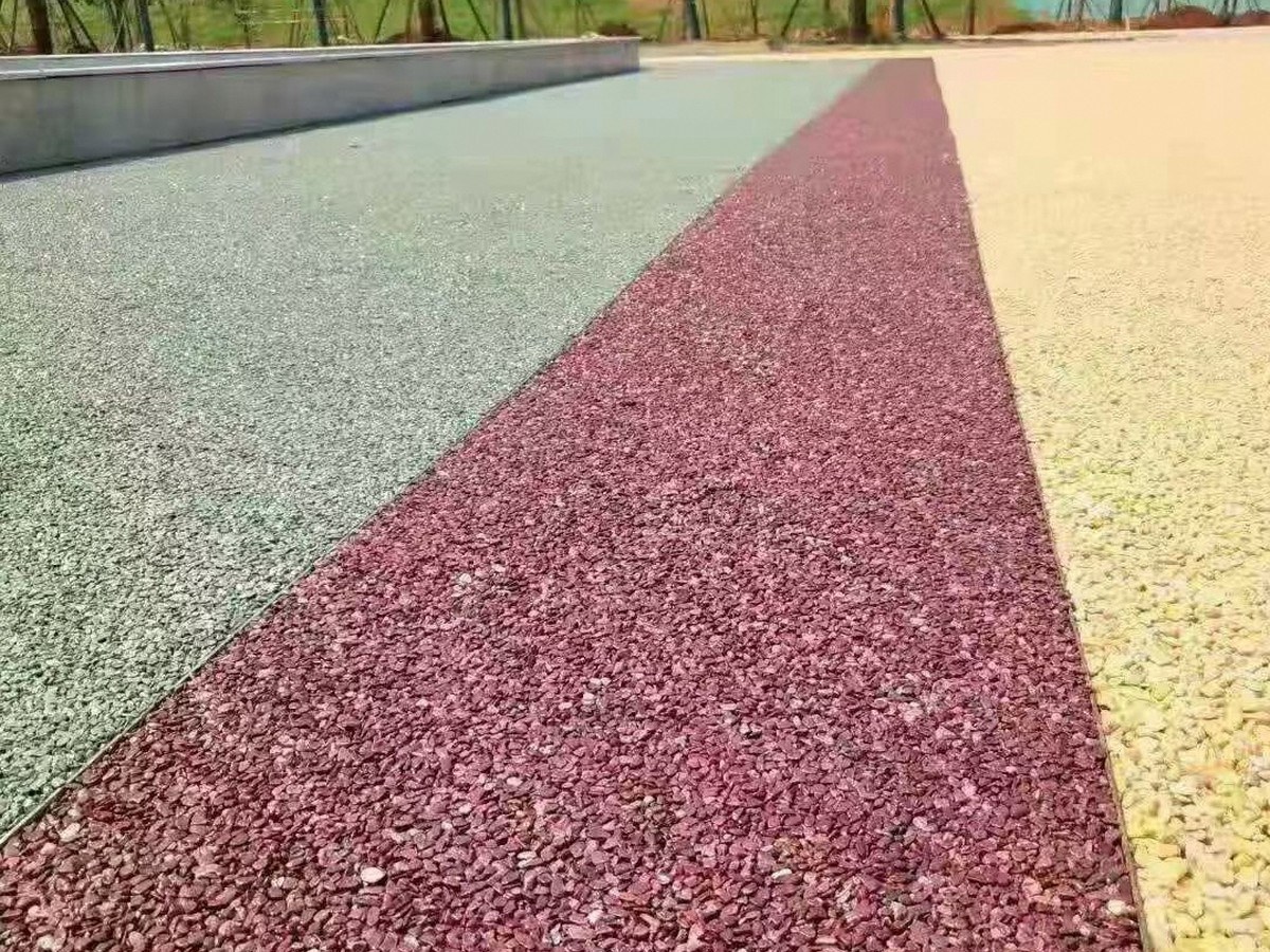 胶粘石 - 合肥胶粘石施工案例：谋成地坪广场地面，永久不褪色。安徽专业胶粘石厂家，设计施工一