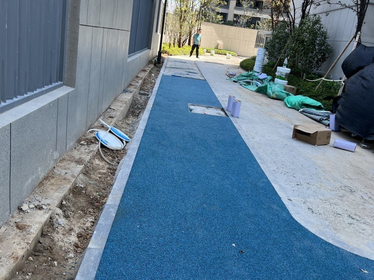 冷拌沥青 - 合肥冷拌沥青施工案例：谋成地坪厂区道路，修补8小时通车。安徽专业冷拌沥青厂家，设