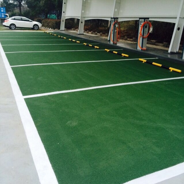 彩色防滑路面 - 济南彩色防滑路面施工案例：谋成地坪自行车道，彩色陶瓷颗粒防滑路面。山东专业彩色防