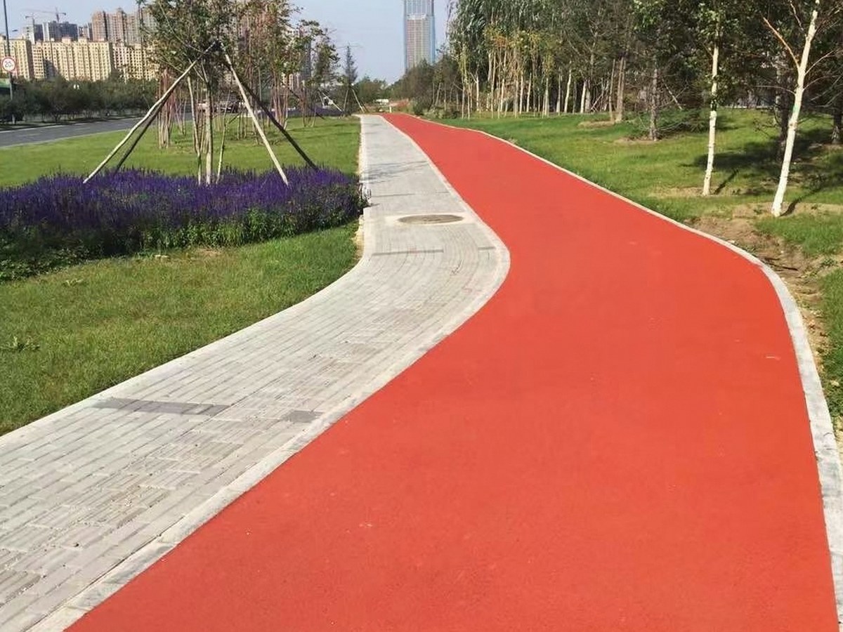 彩色防滑路面 - 无锡彩色防滑路面施工案例：谋成地坪小区道路，雨雪天不打滑。江苏专业彩色防滑路面厂