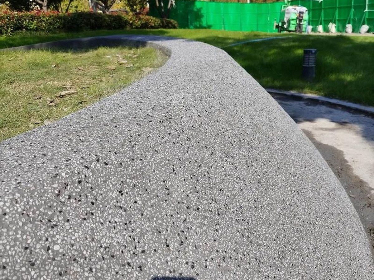 水洗石 - 蚌埠水洗石施工案例：谋成地坪园林景观，水洗石地面。安徽专业水洗石厂家，设计施工一
