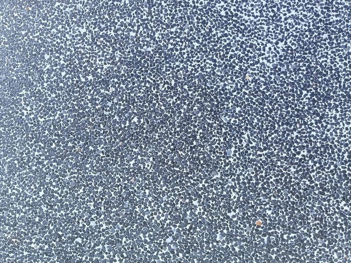 水洗石 - 合肥水洗石施工案例：谋成地坪墙面装饰，水洗石地面。安徽专业水洗石厂家，设计施工一