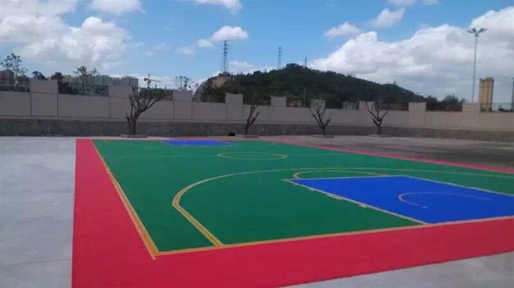 塑胶地坪 - 马鞍山塑胶地坪施工案例：谋成地坪篮球场，弹性好防滑耐磨。安徽专业塑胶地坪厂家，设