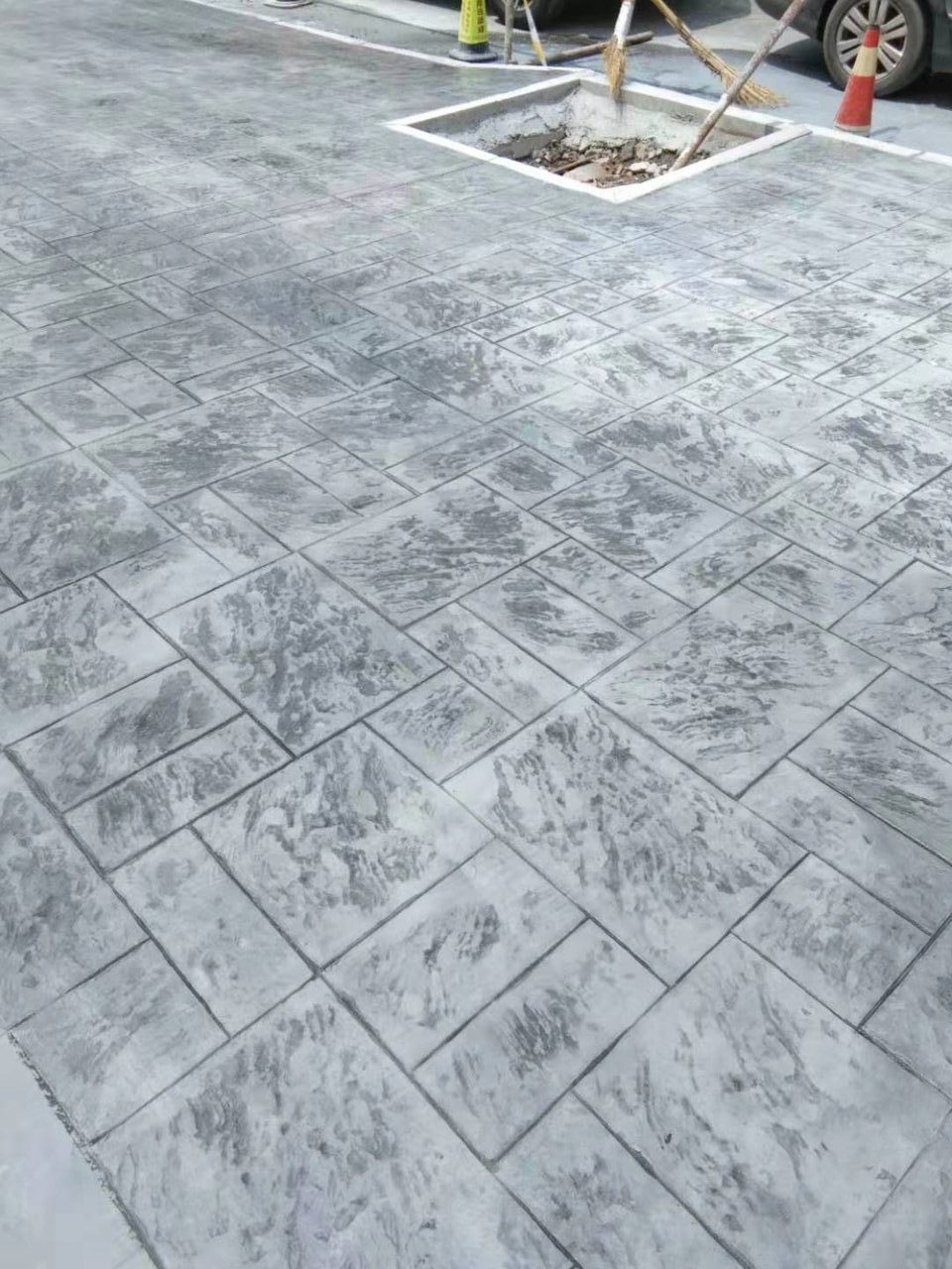 赣州艺术压模地坪完工案例实拍 - 谋成地坪