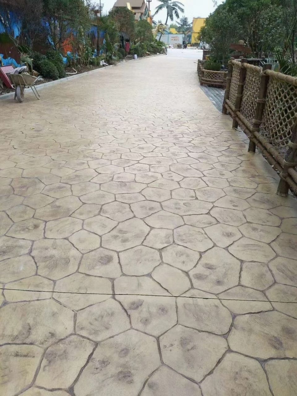 临沂艺术压模地坪完工案例实拍 - 谋成地坪