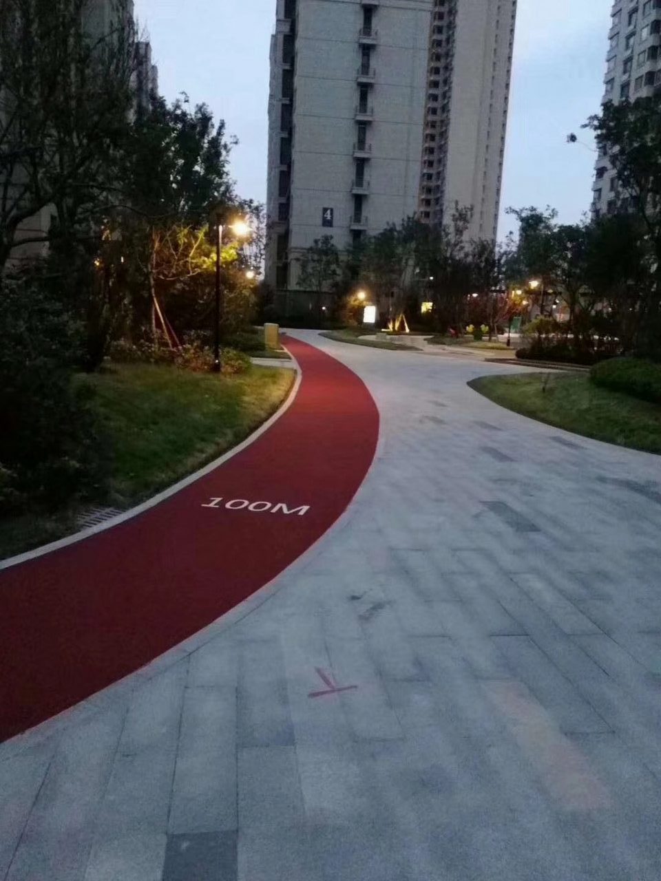 宁波彩色防滑路面完工案例实拍 - 谋成地坪