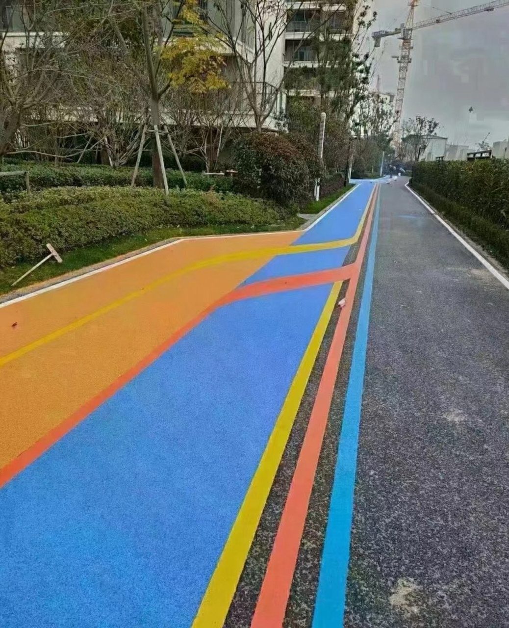 绍兴彩色防滑路面完工案例实拍 - 谋成地坪