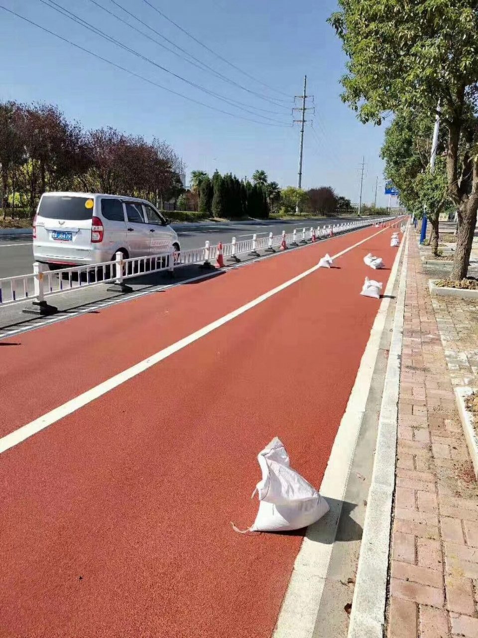 徐州彩色防滑路面完工案例实拍 - 谋成地坪